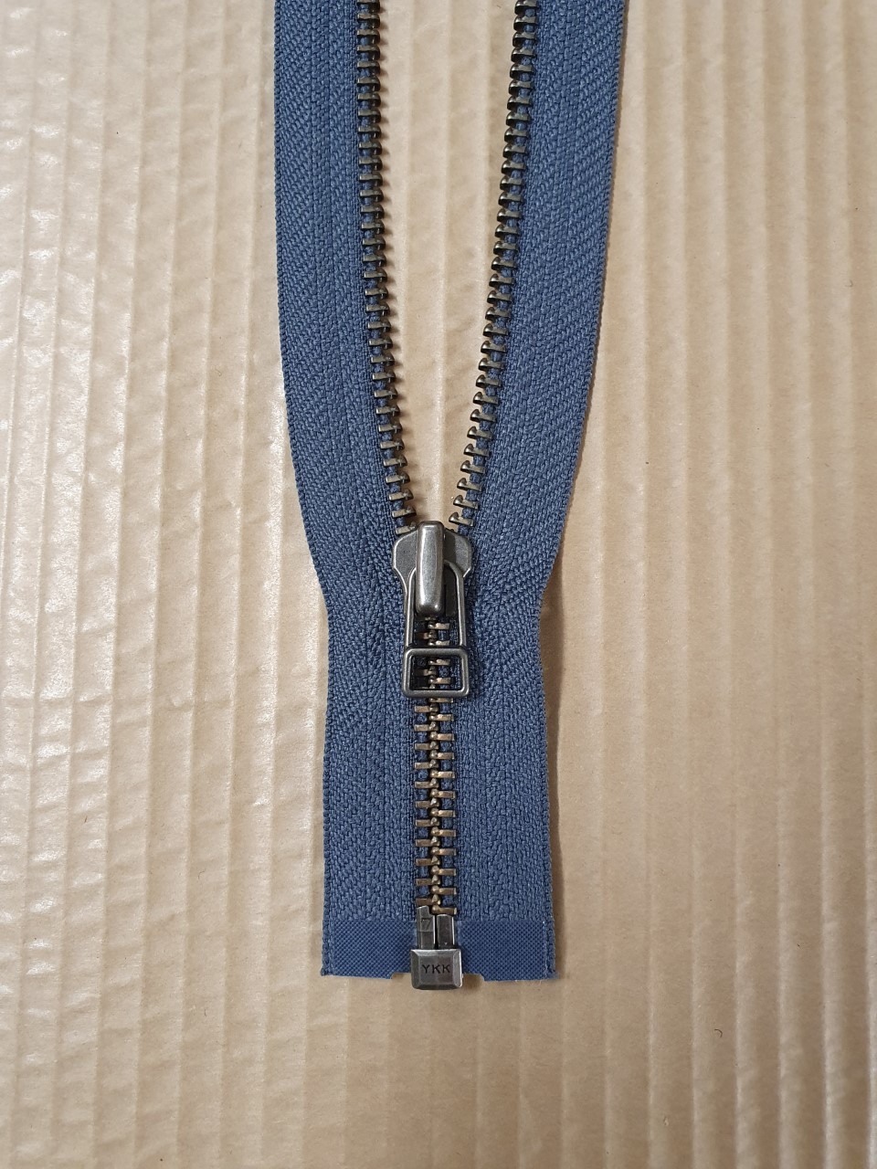 Blixtlås ANO-70 51 cm fg 182 grå