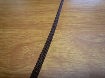 Polyestersnodd Platt 4mm Brun