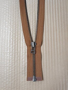 Blixtlås ANO-70 54 cm fg Konjak