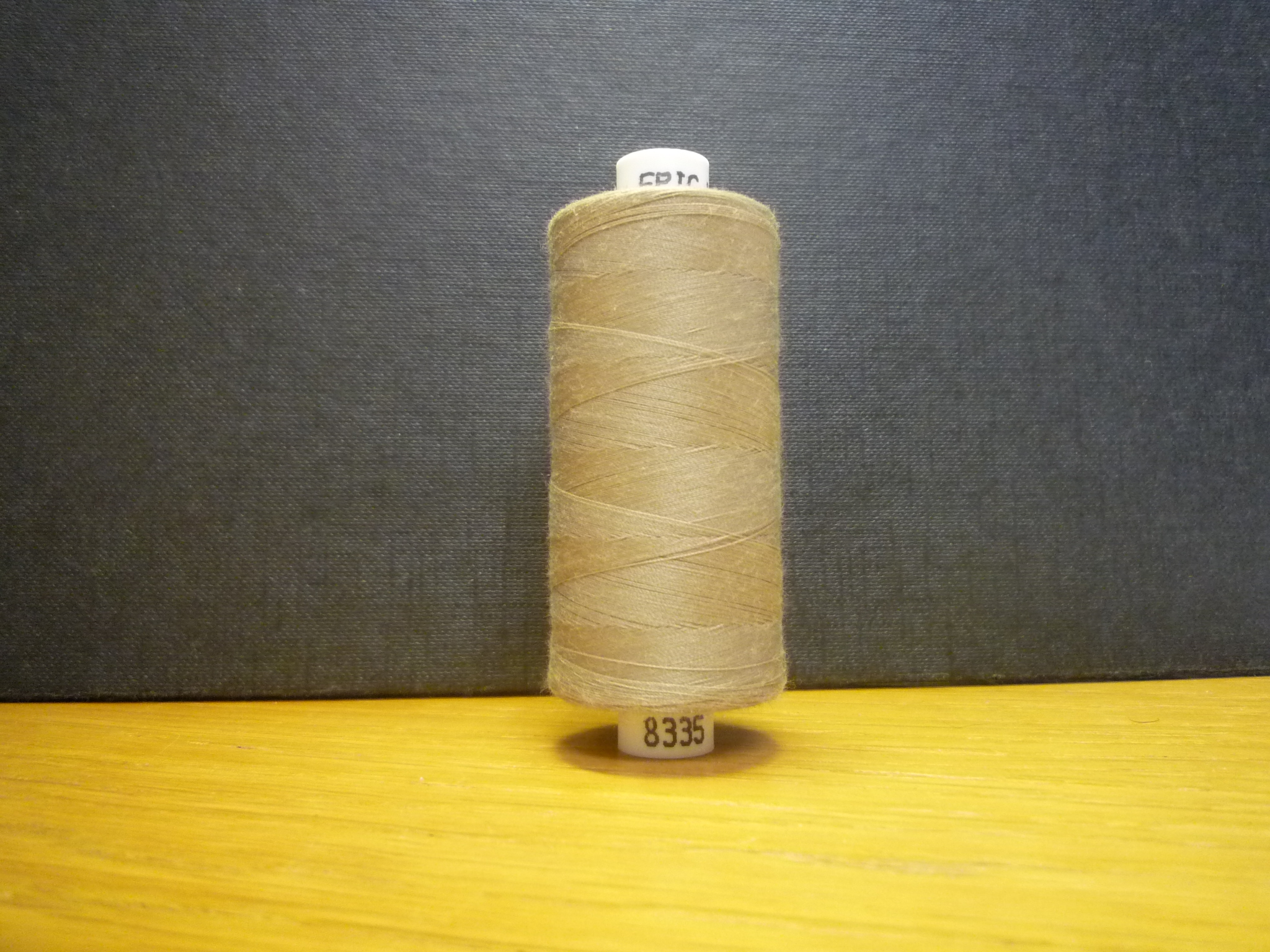 120 Tråd fg. 8335