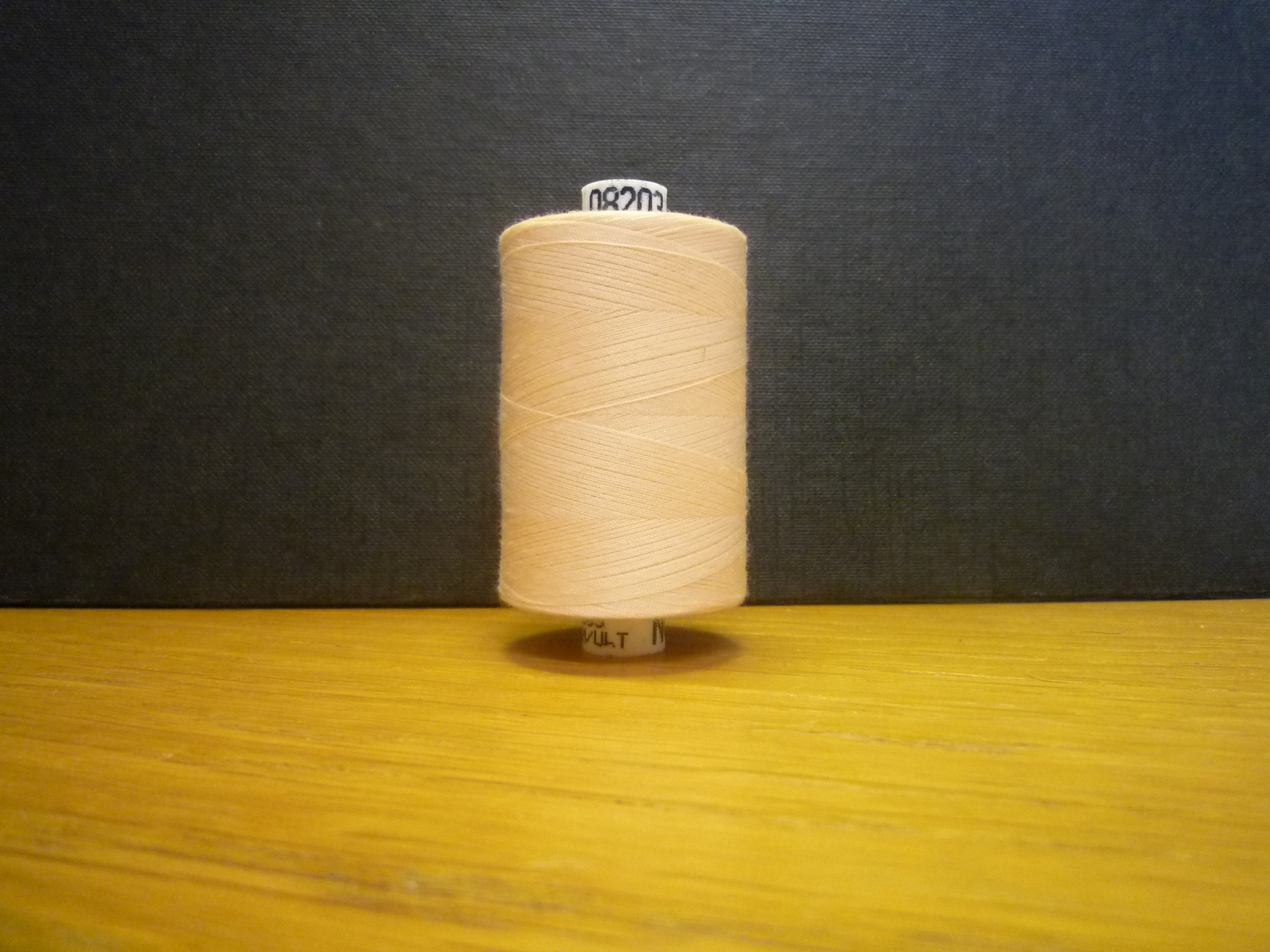 120 Tråd fg. 8203
