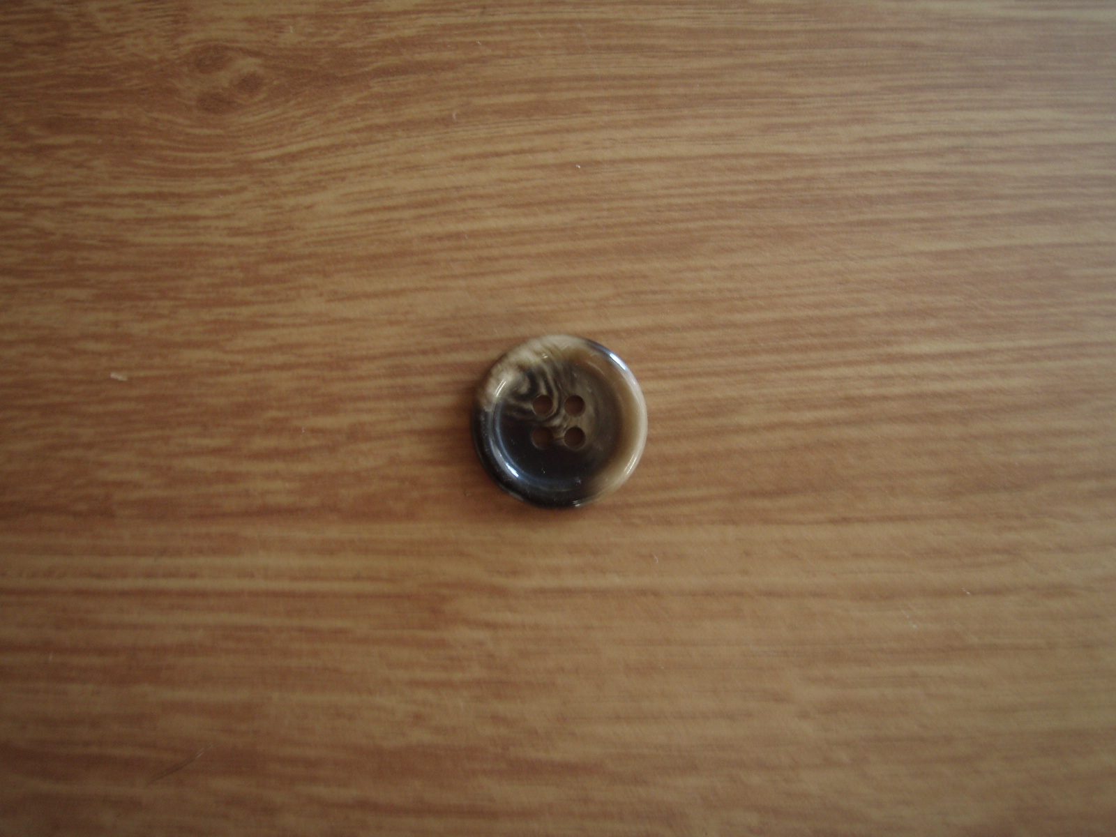 Knapp 4-håls 20.5mm Brunmelerad