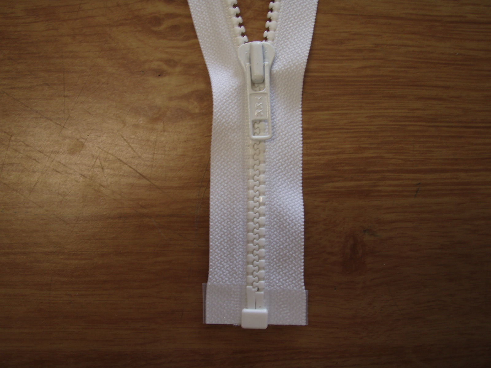 Blixtlås VFO-56 57.5cm Vit