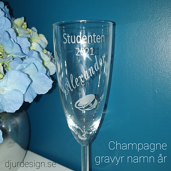 Nr 67 Student glas med  Student mössa namn och år 