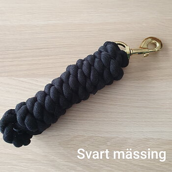 E6 Grimmskaft  Svart med mässing hake 2 m