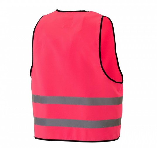 Reflexväst i rosa med texten TRÄNAR HÄSTEN I TRAFIKEN HÅLL AVSTÅND i svart - 4