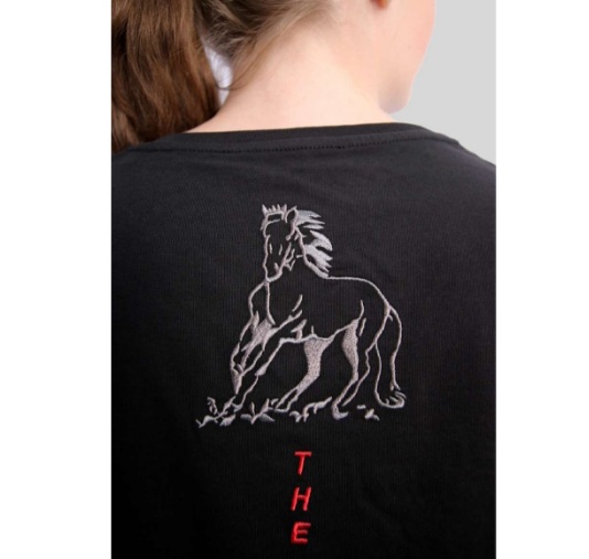 Top Reiter ny snyga T-shirt  VON i svart med brodyr.