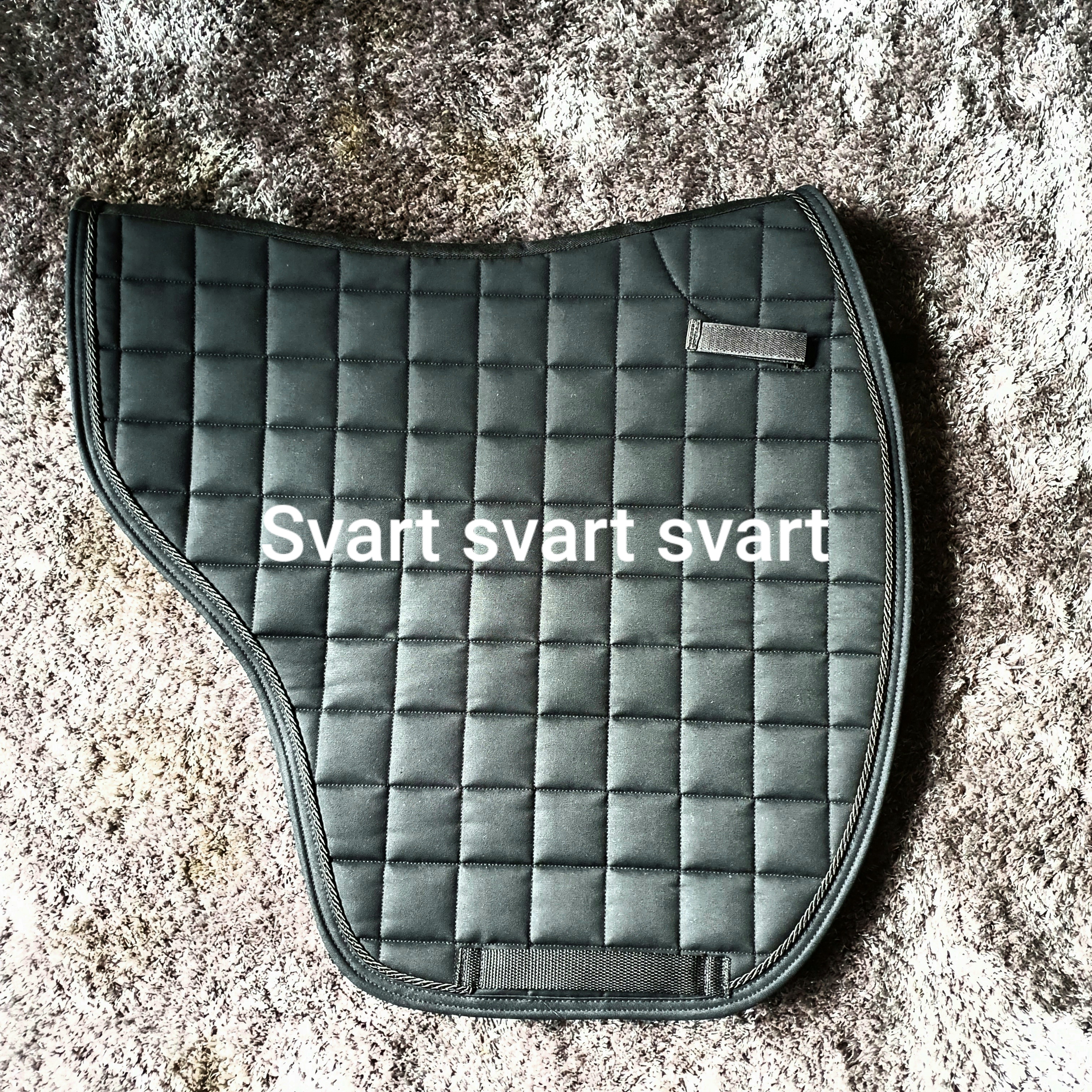 NR 228  Tyg Svart Snodd Kant Svart . Mias Shalocker vojlok  för namnbrodyr till islandshäst. - 3