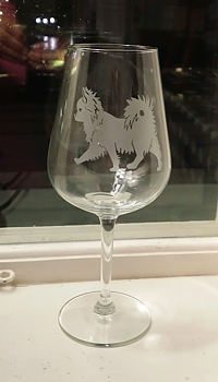 Nr 3 Vit / Röd vinsglas  Chihuahua 68 cl  & 49 cl