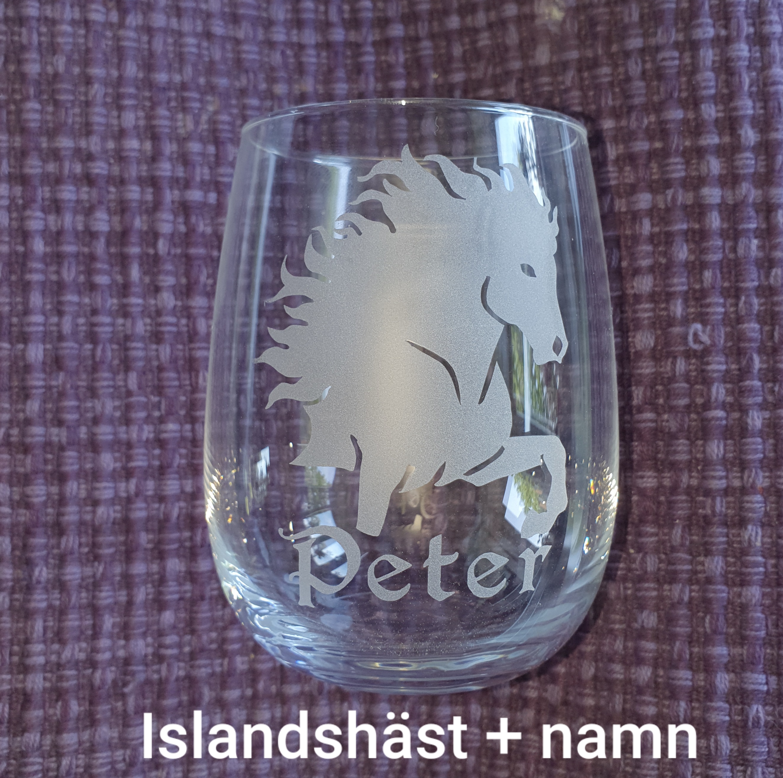 Dricksglas 47 cl med islandshäst samt namn gravyr