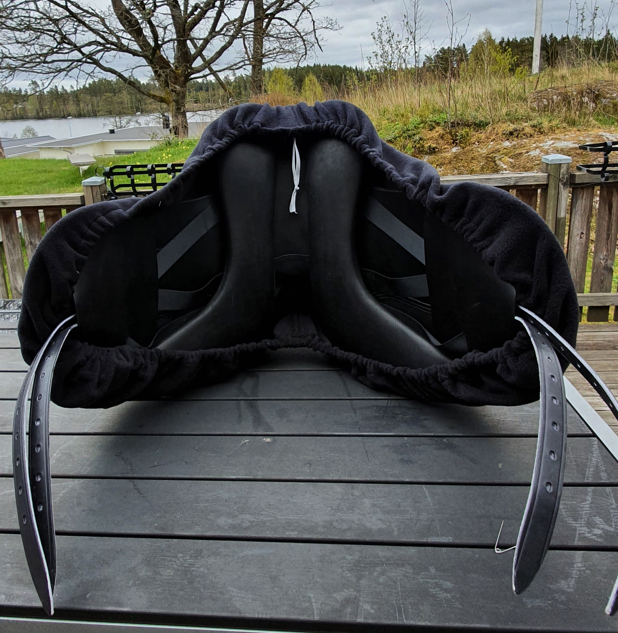 Nr  9 Sadelövrdrag fleece med halv islandshäst & namn - 6