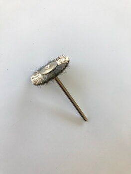 b160 Silver wire brush 