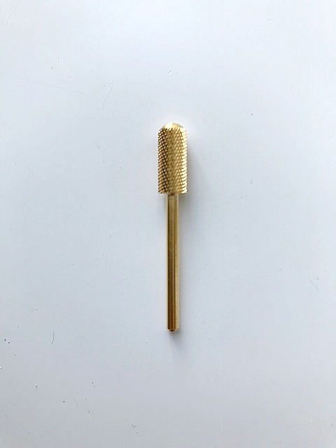 To form gel and acrylic nails with 