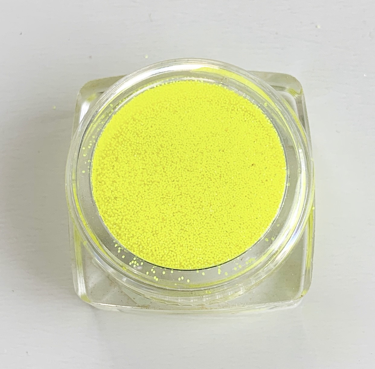 Yellow snow glitter 