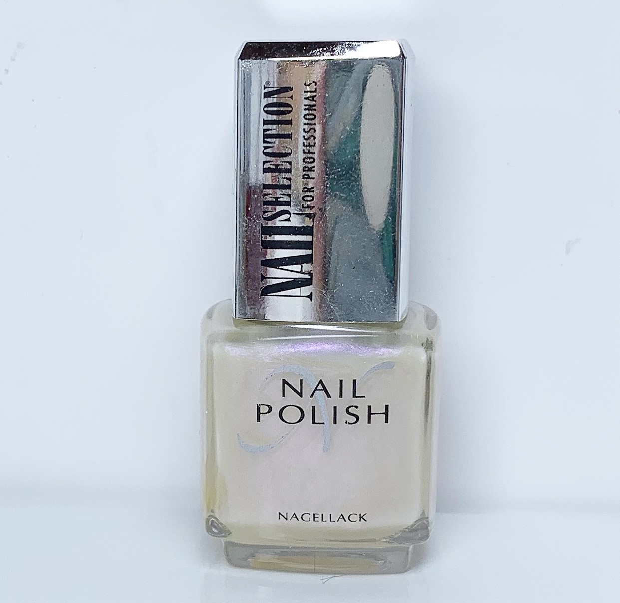 nr.04 Nail Polish 12 ml 