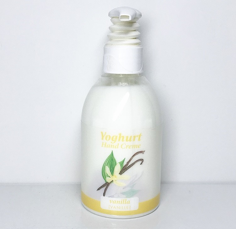 jc07-250  Yoghurt hand creme Vanilla 250 ml 