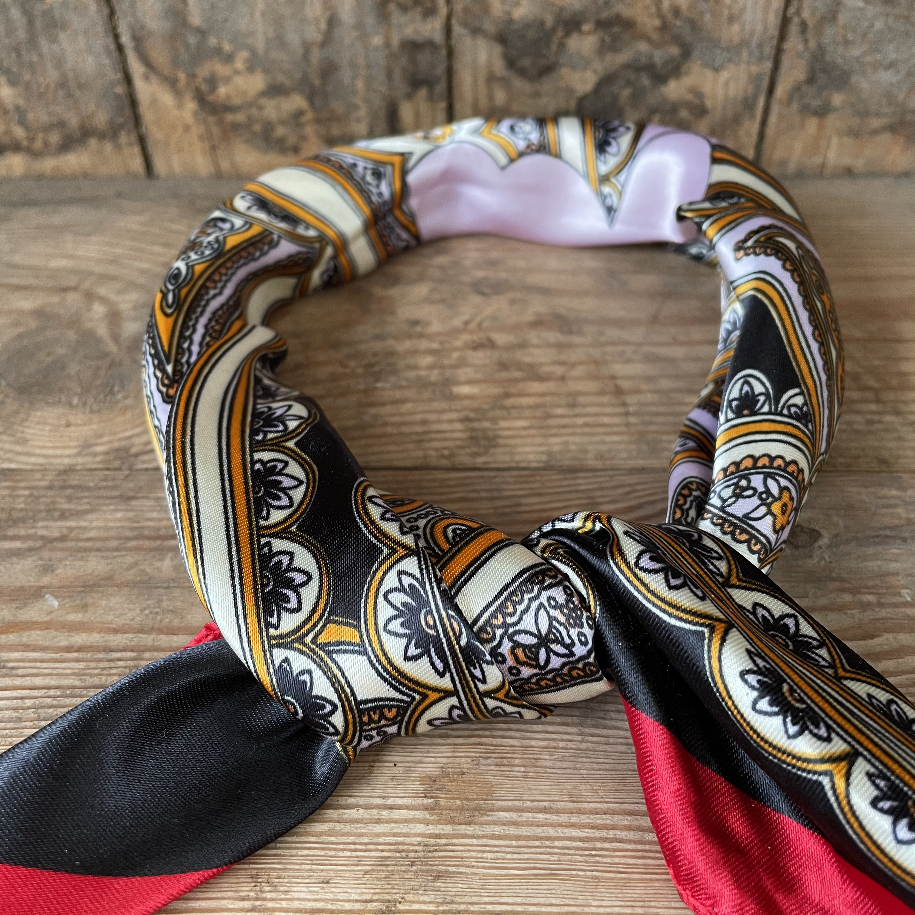 Hårsjal Paisley svart-röd  - 2