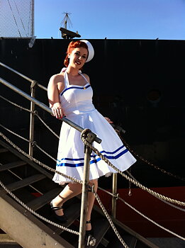 Klänning El Bastardo Holly Sailor vit.