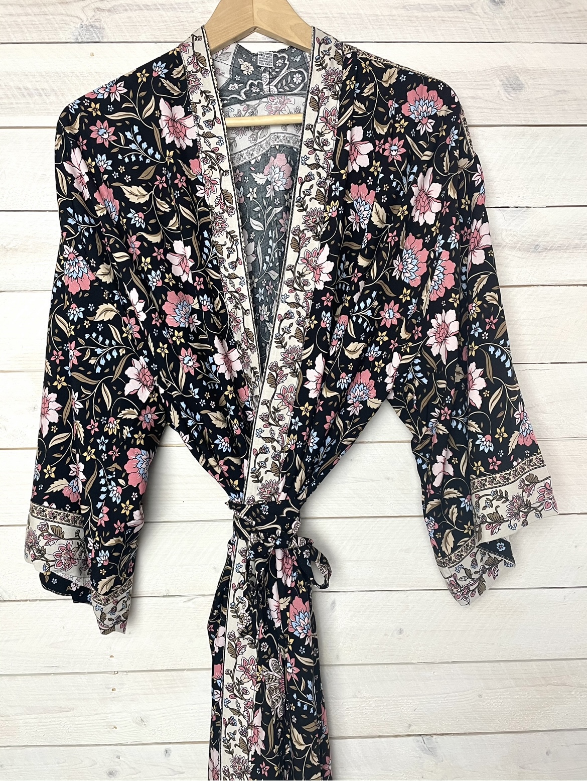 kimono  svart floral   - 3