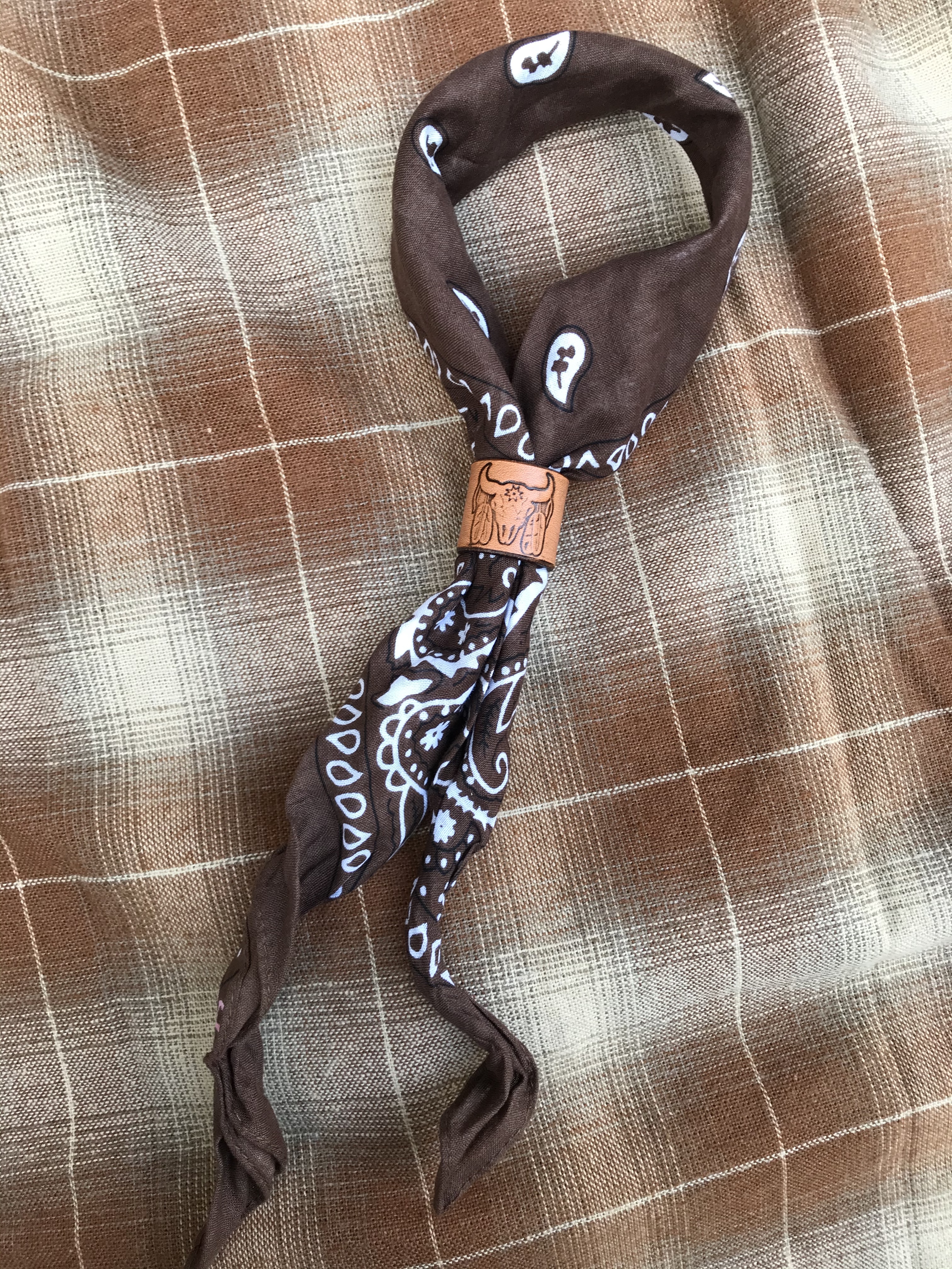 Bandana bolo feather-bull - 2