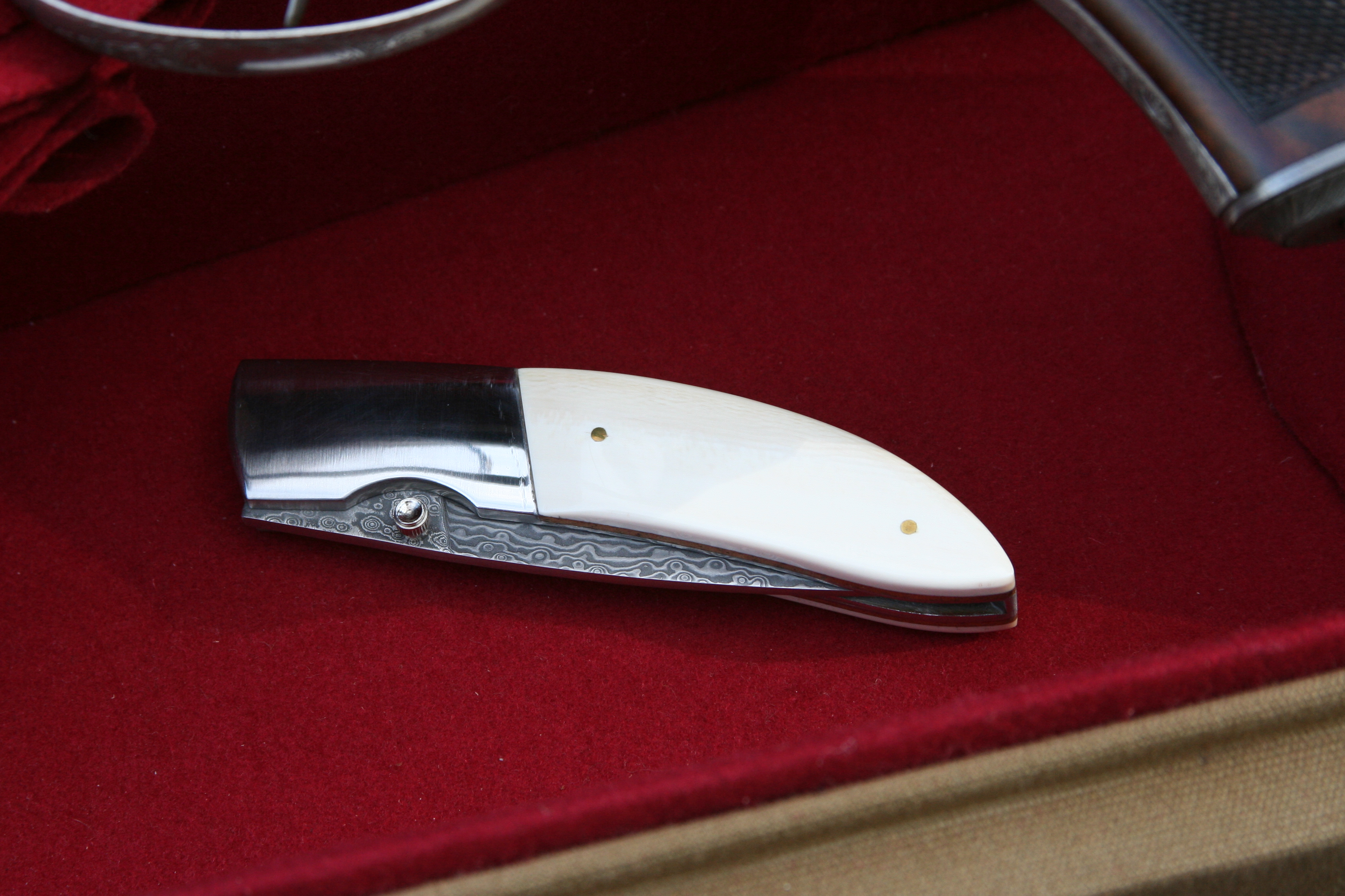 Custom folder Liner Lock - Fulländad Kirurgisk Precision - 6