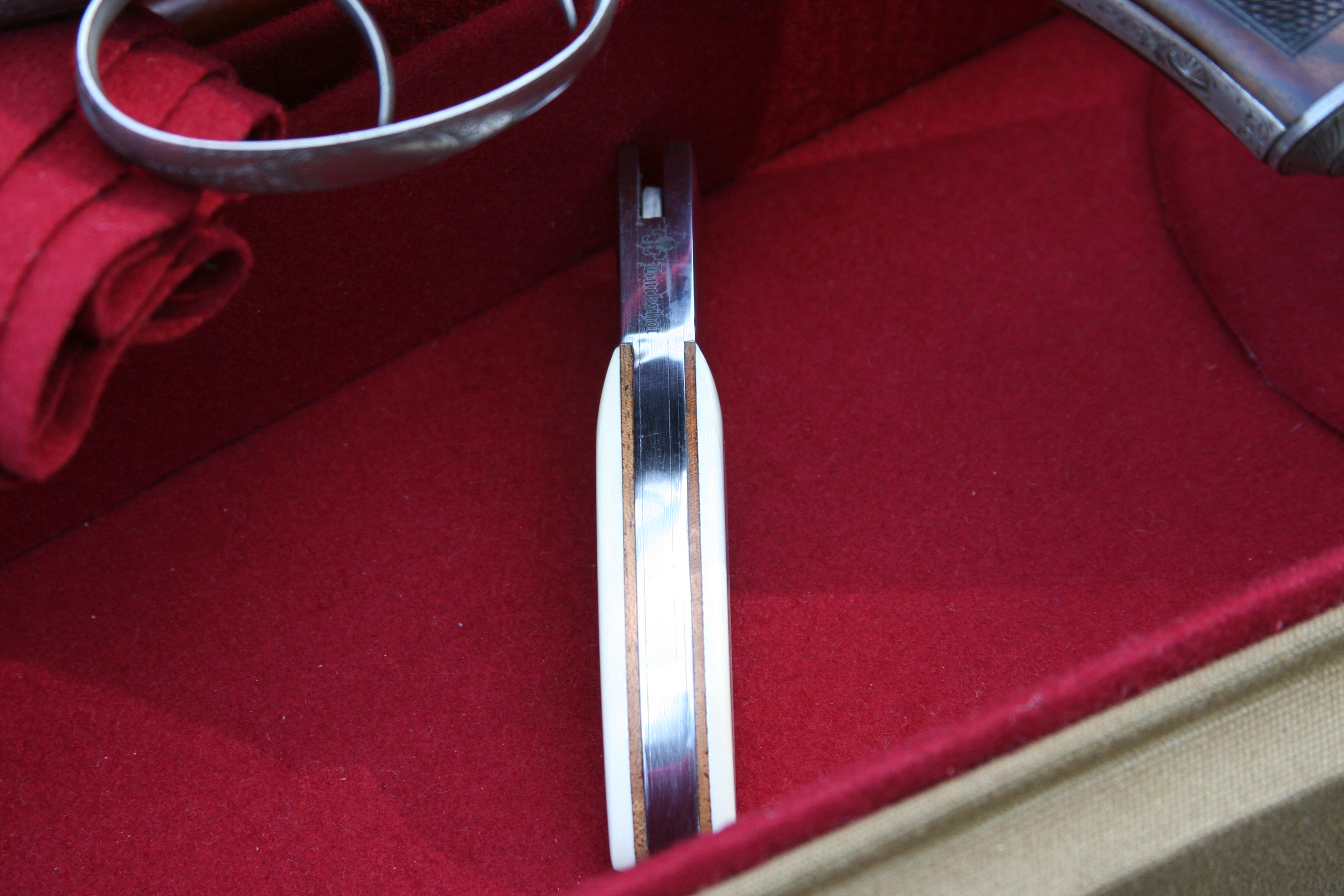 Custom folder Liner Lock - Fulländad Kirurgisk Precision - 4