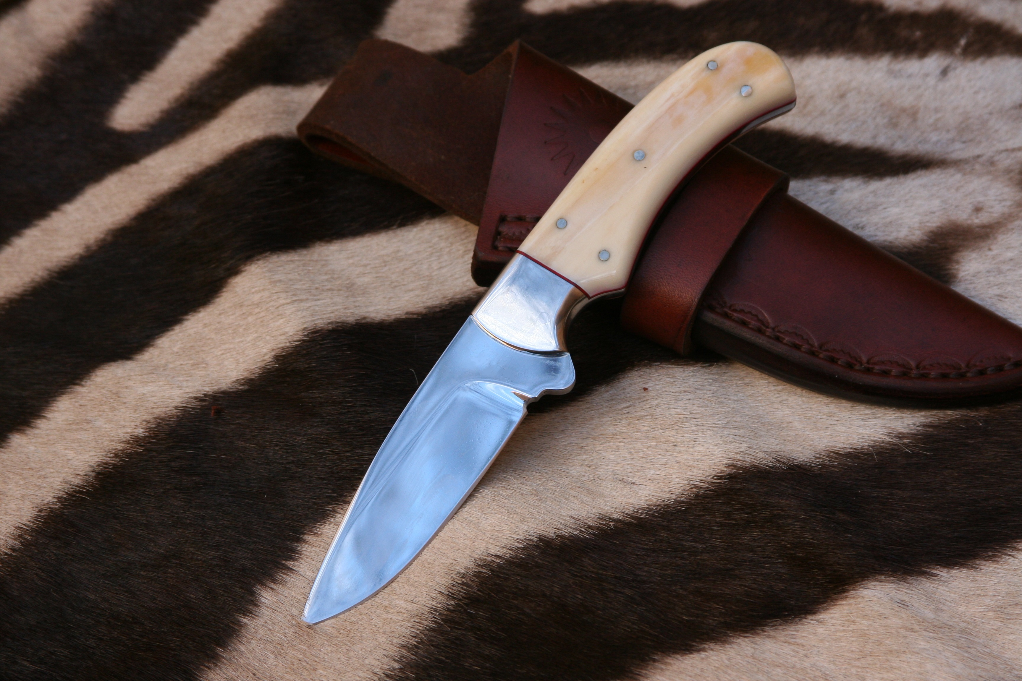 Mammoth Ivory Finger Grip Drop Point Skinning Knife - 9