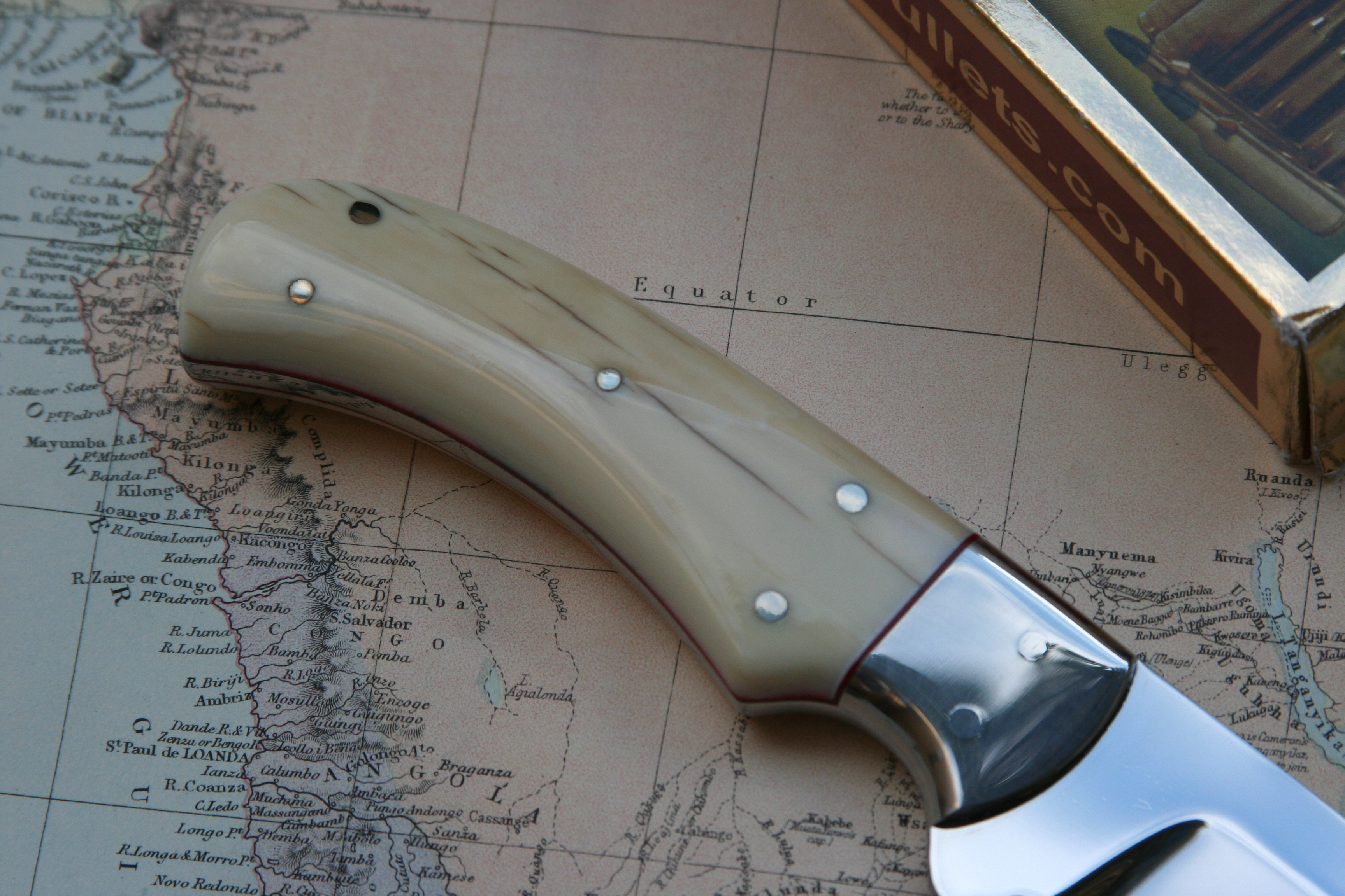 Mammoth Ivory Finger Grip Drop Point Skinning Knife - 4