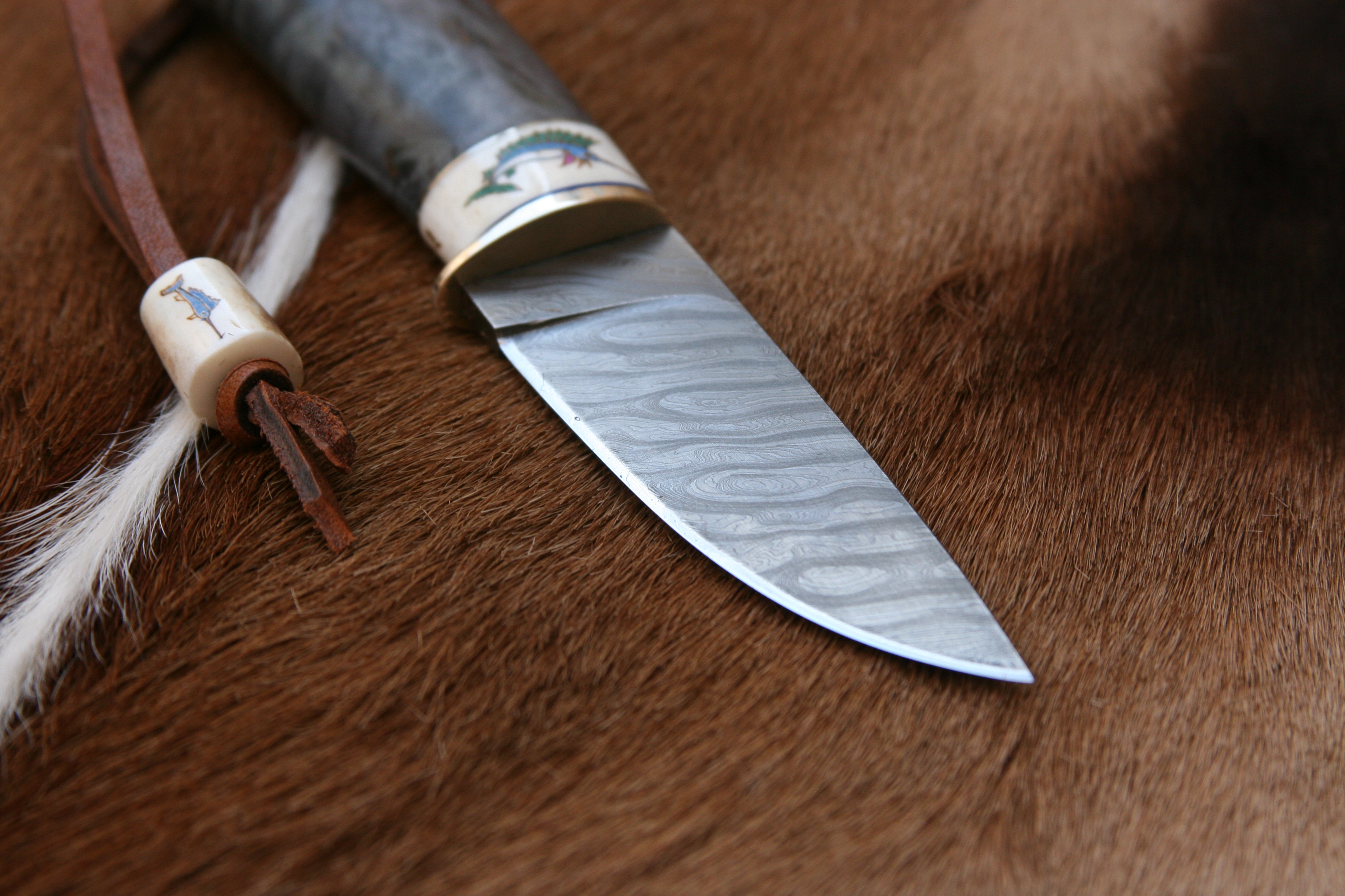 Blue Marlin Scrimshawed High Vanadium Damascus Custom Hunter - 5