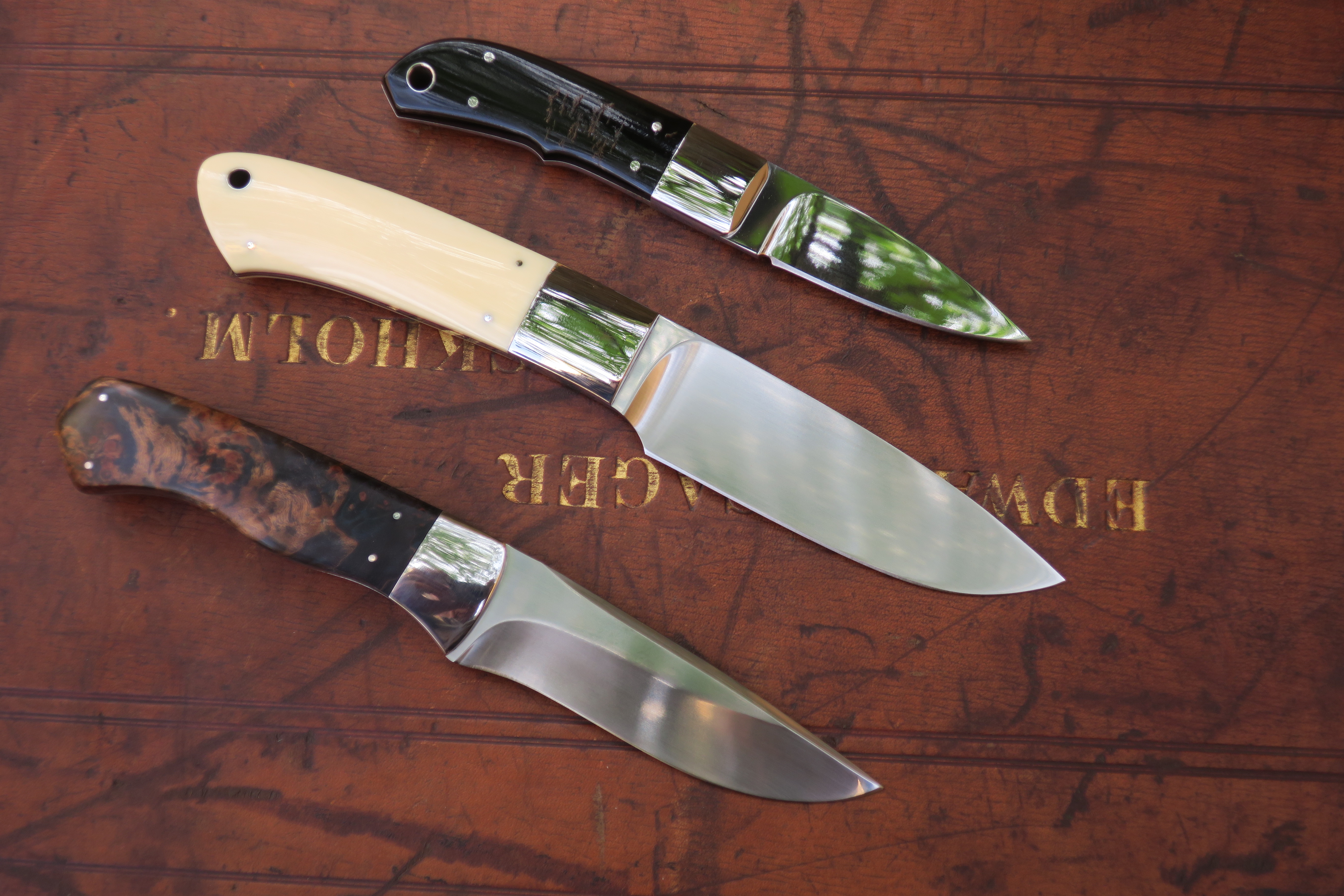 Hippo Tooth Drop Point Hunter      ** Very Rare ** - 9