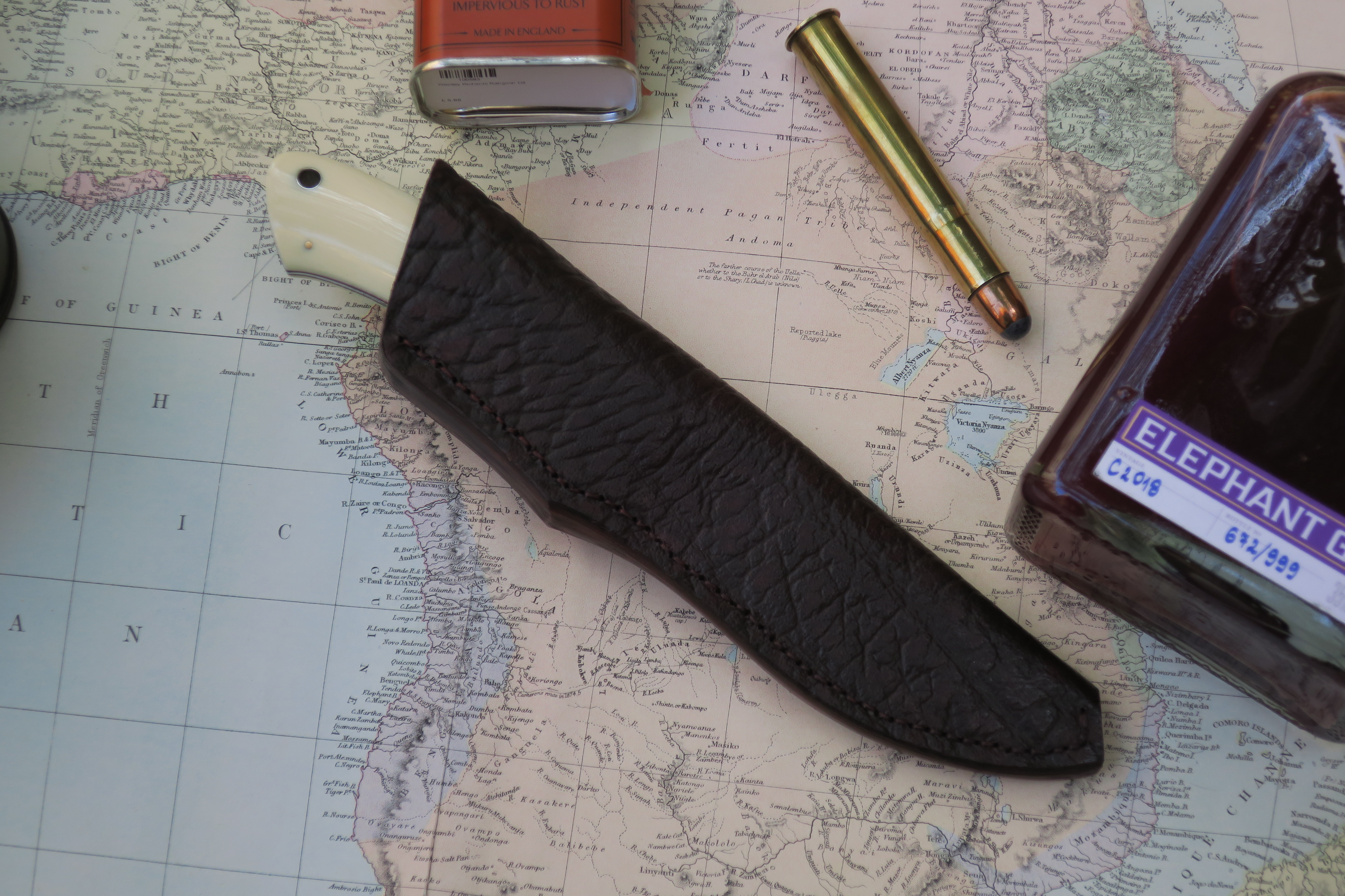 Hippo Tooth Drop Point Hunter      ** Very Rare ** - 6
