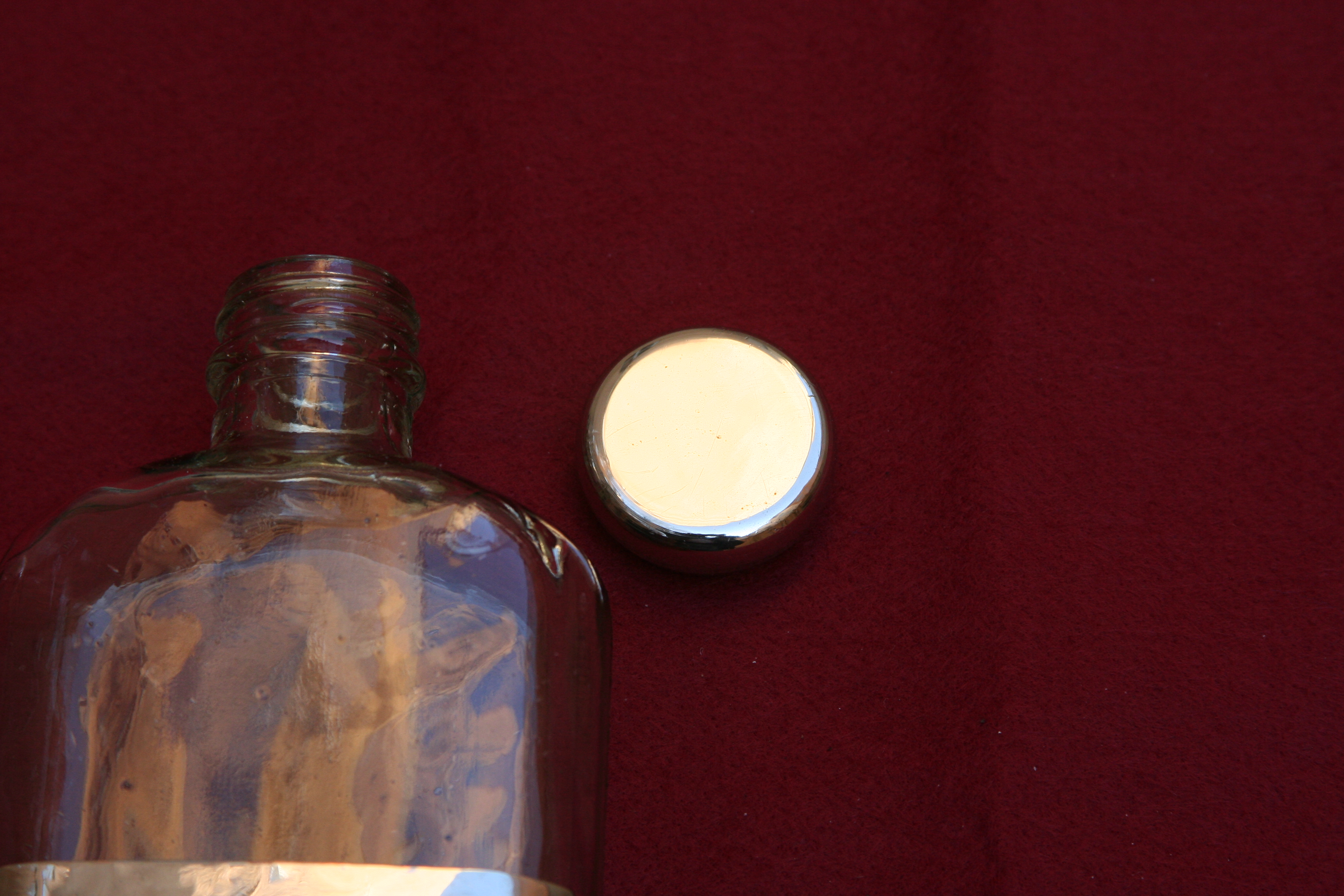 Hip Flasks - Vackra pluntor i silver, pläter och läder - 21