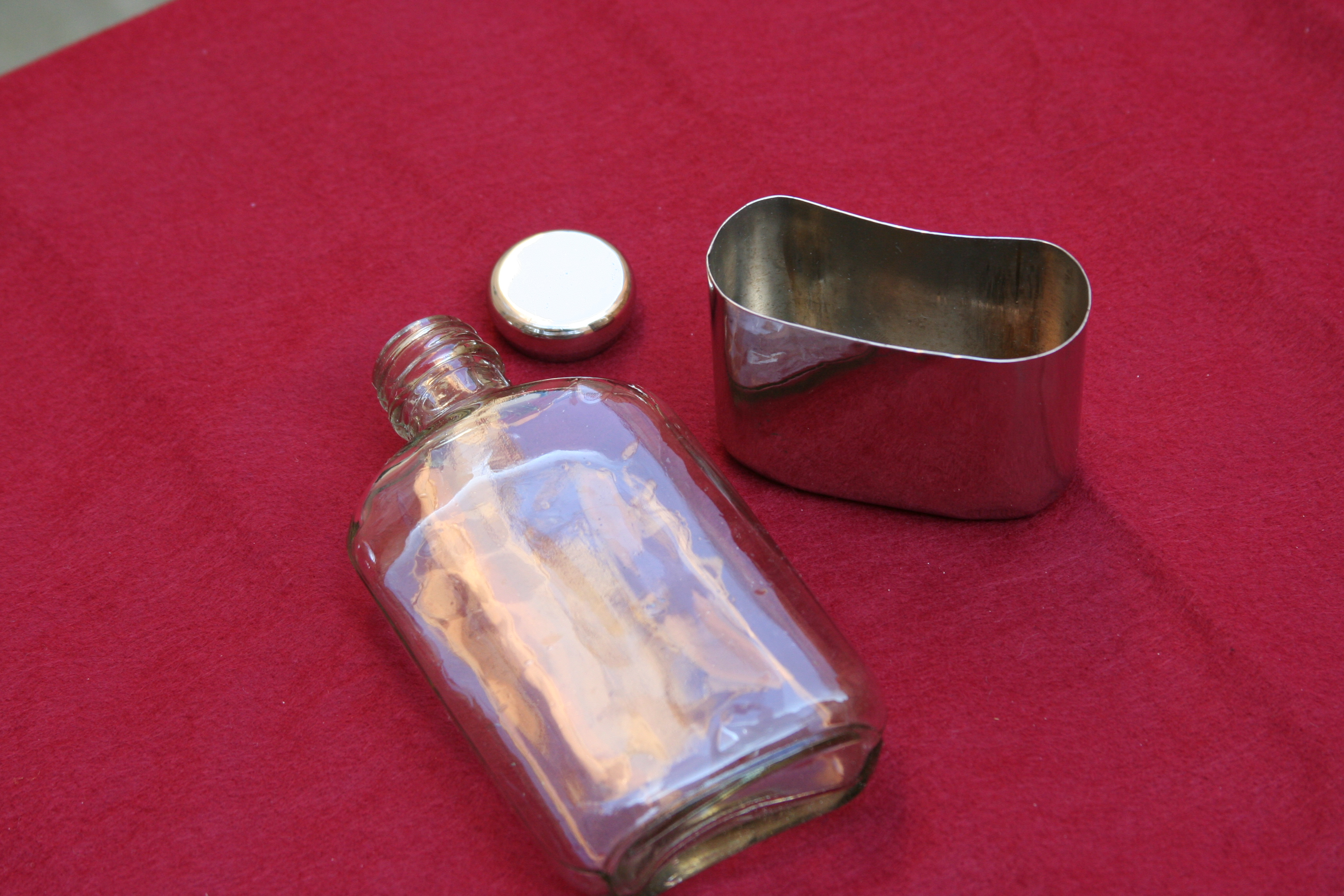 Hip Flasks - Vackra pluntor i silver, pläter och läder - 22