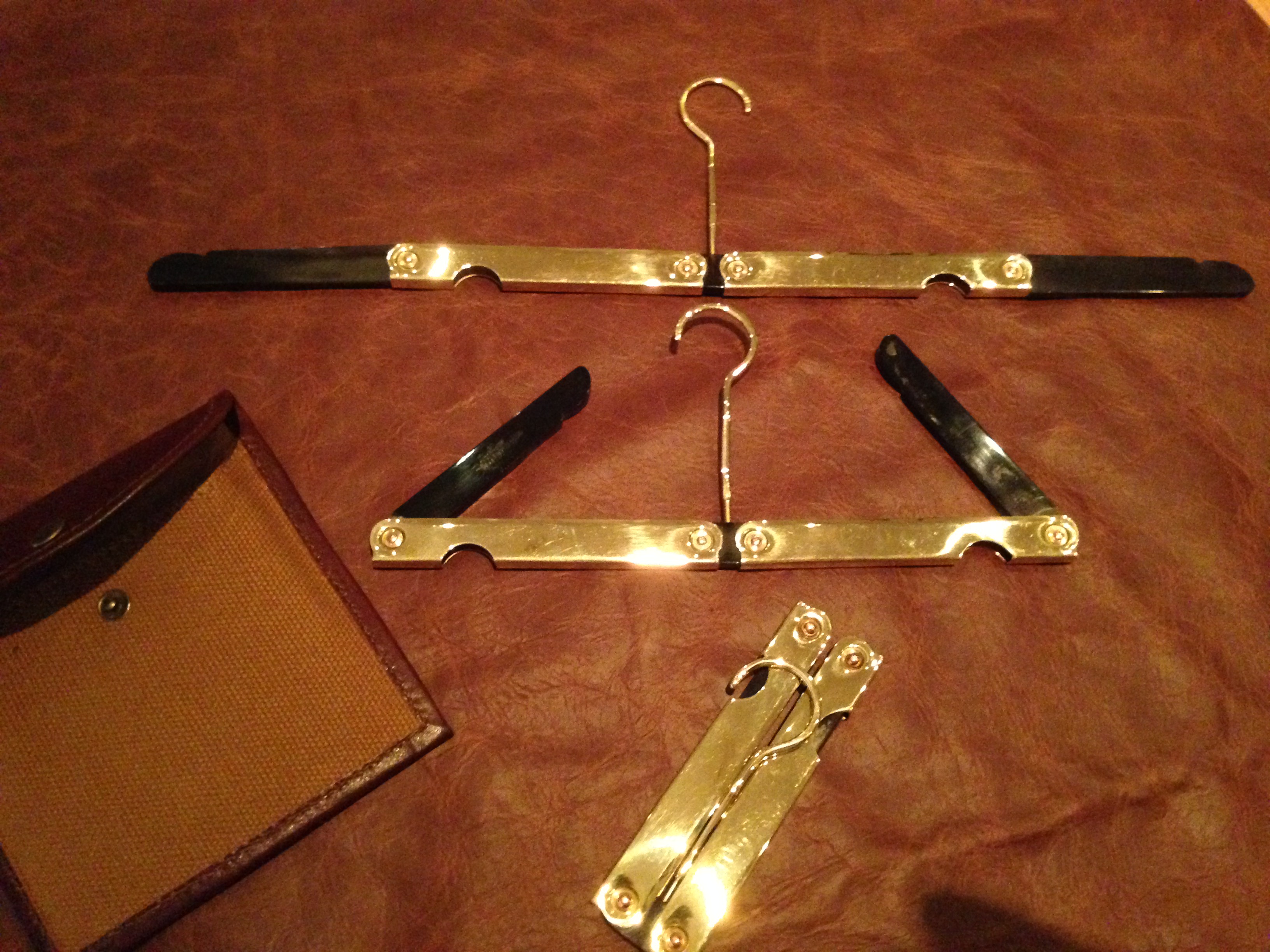 DUFFERIN TRAVEL HANGER SET - Mässing & Buffelhorn