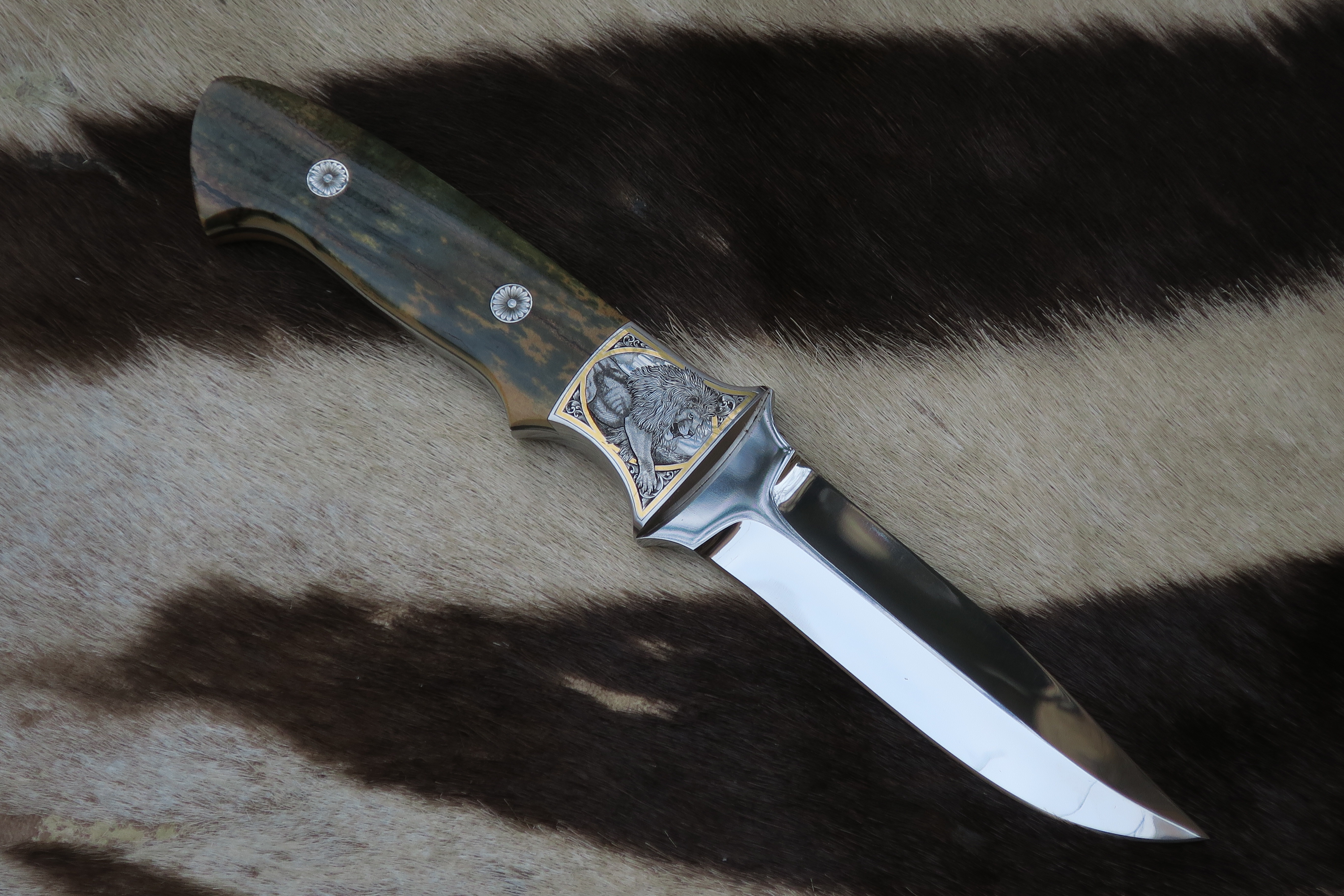 Custom Hunter - MÄSTERVERK i stål, mammut och guld - 8