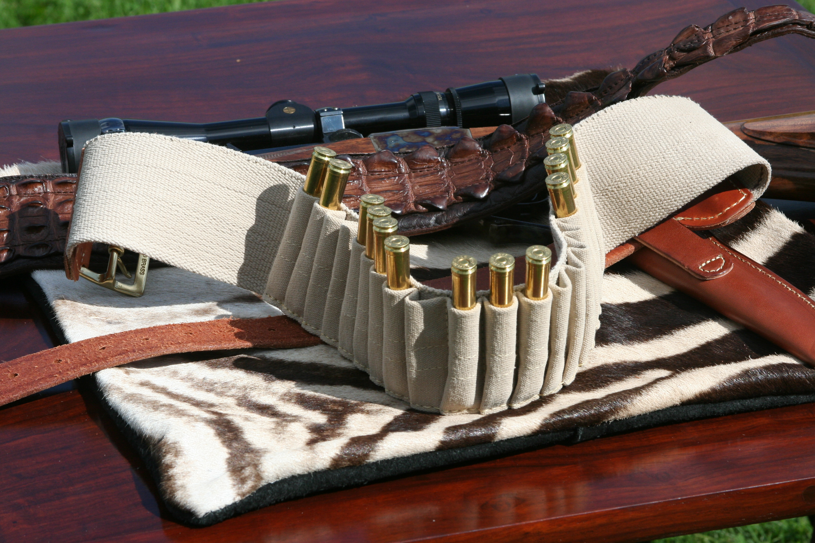 "Zimbabwean Backup Belt" Patronbälte - 100% Safari  100% Big Five - 10