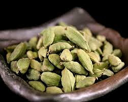 Cardamom green,  whole org.