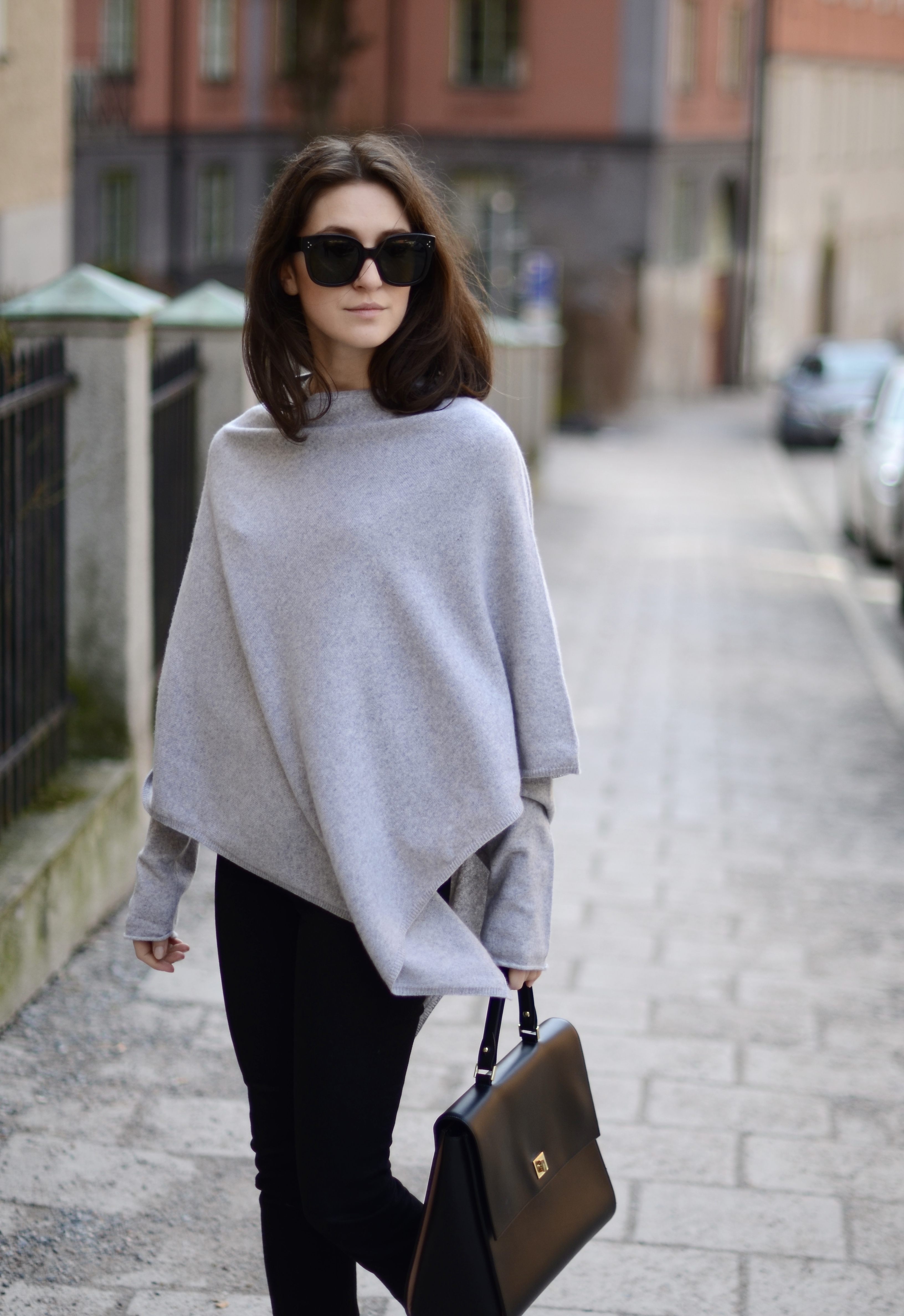 MATHILDE- Poncho rundhalsad - 3