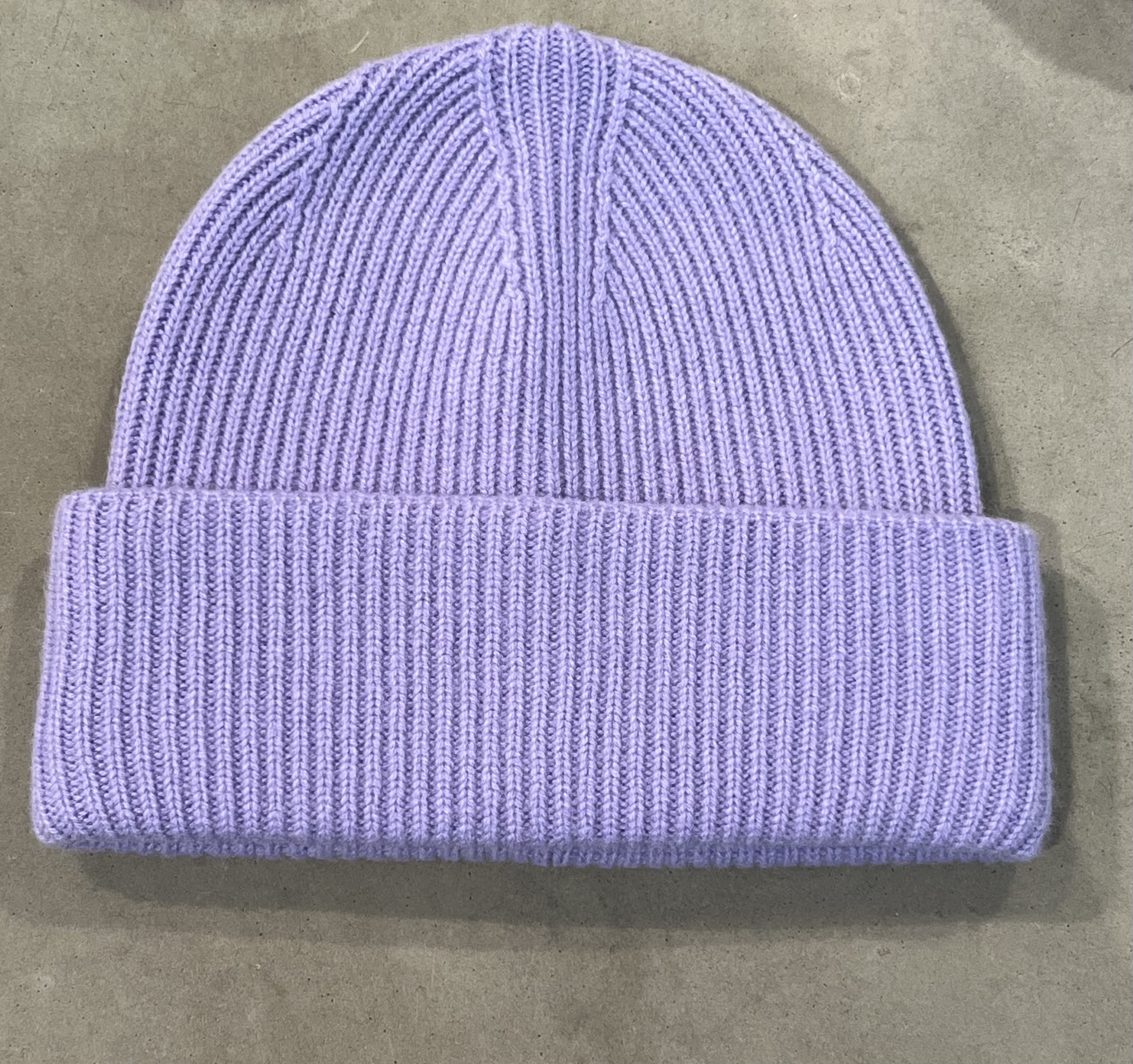 Mössa ribbstickad med uppvik -K27 - 17