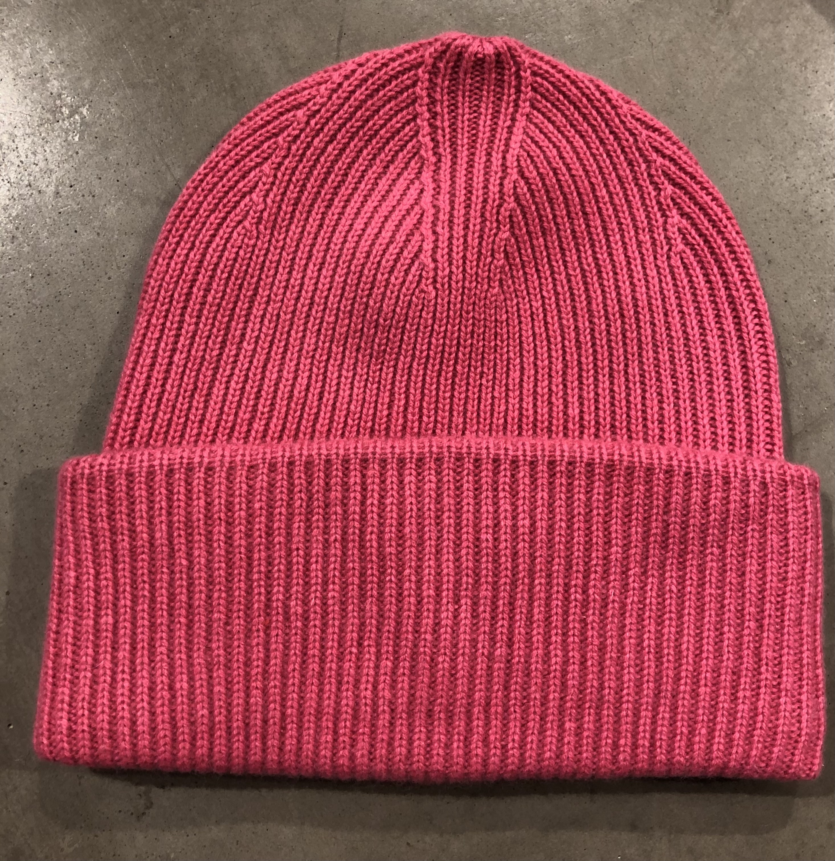 Mössa ribbstickad med uppvik -K27 - 9