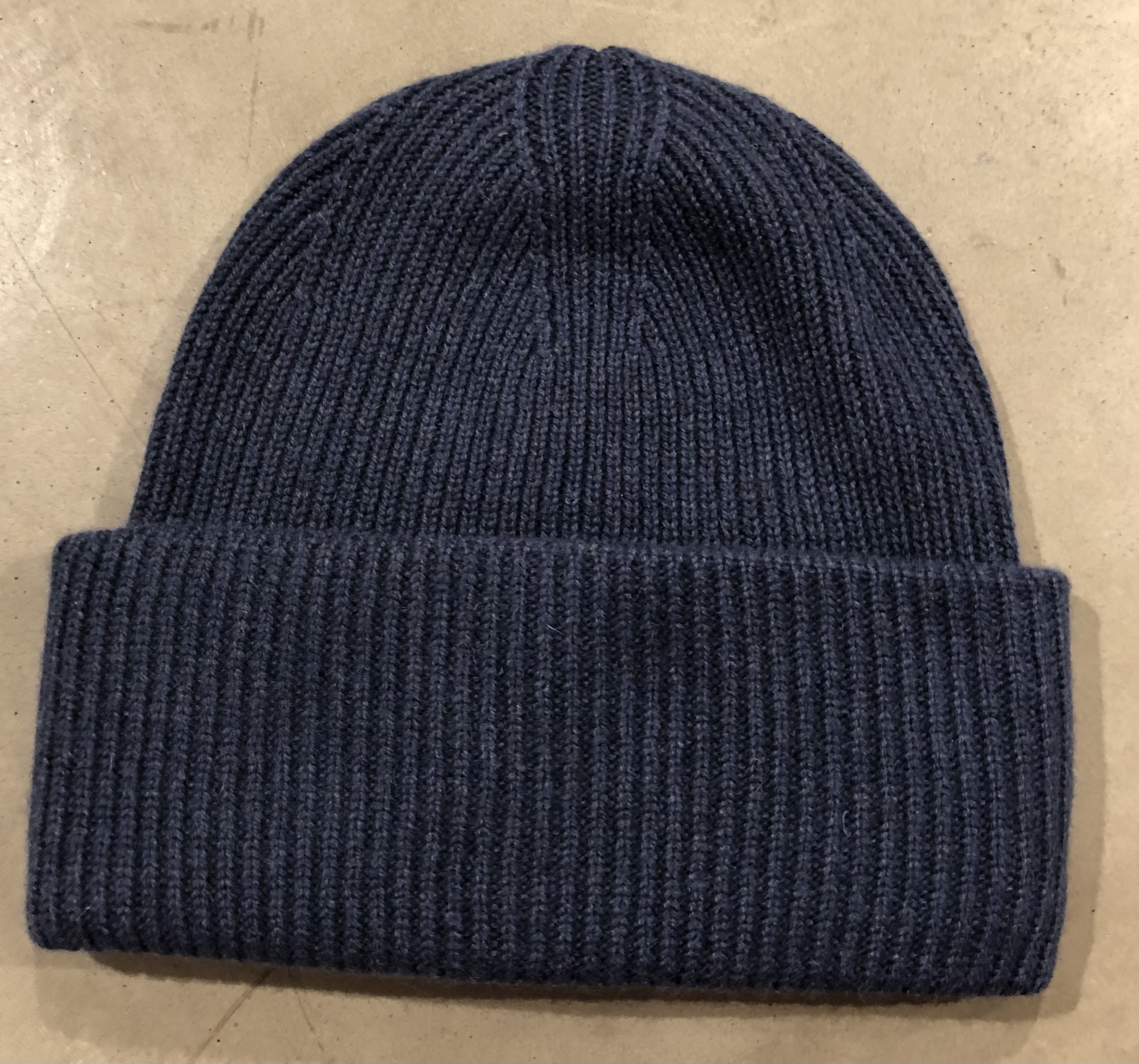 Mössa ribbstickad med uppvik -K27 - 10