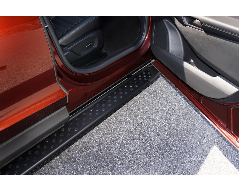 SIDESTEPS BLACK ANTI-SLIP - Isuzu D-MAX 2021-