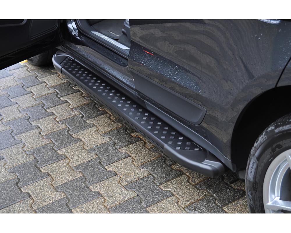 SIDESTEPS BLACK ANTI-SLIP - Porsche Macan 2015-