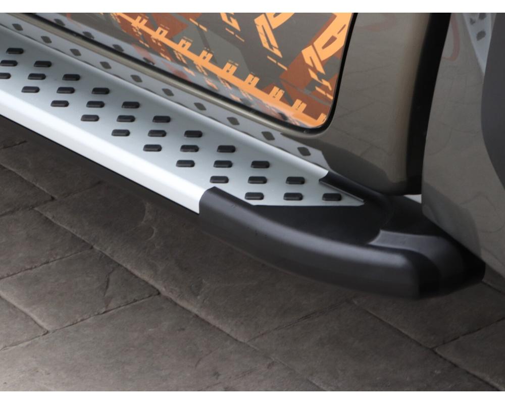 SIDESTEPS ANTI-SLIP - Toyota Hilux 2021-2024 - 2