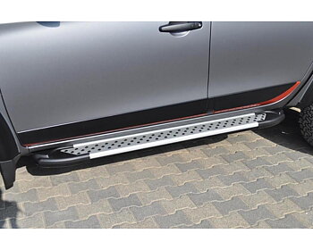 SIDESTEPS ANTI-SLIP- Hyundai Tucson 2022-
