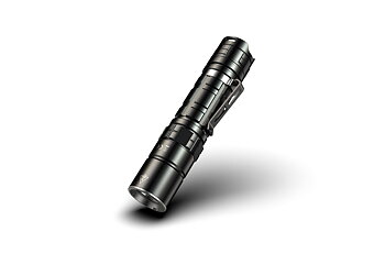 SPERAS E1-PRO  - Tactical LED ficklampa med 1700 Lumen