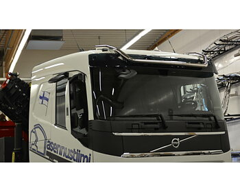 Takbåge Volvo FH4/FH4 Ny/FM4 Ny Standard, för små/ingen vindavvisare