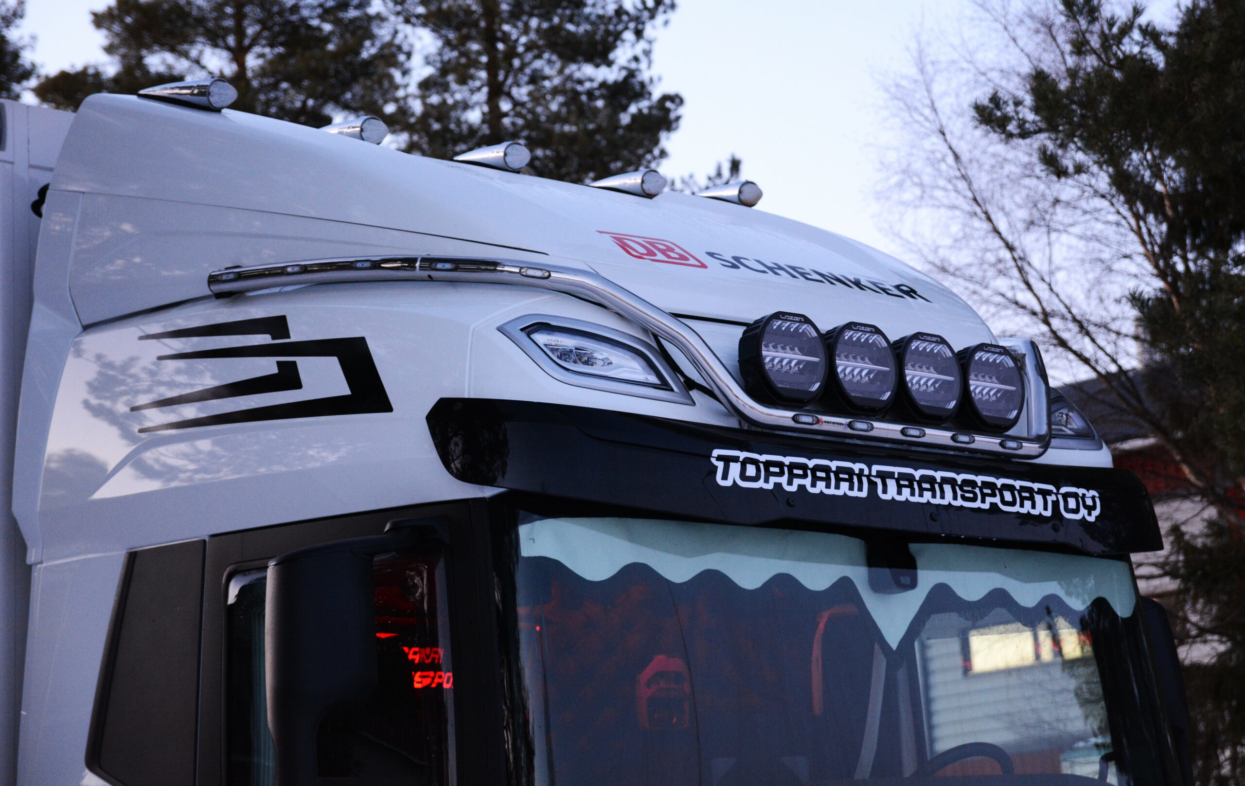 Takbåge DAF XF 2022- / positionsljus 5+7 - 3