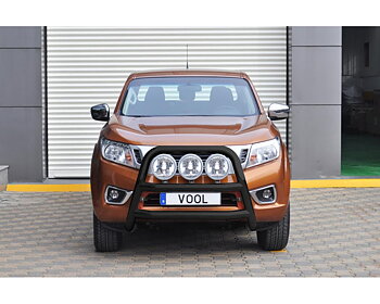 STOR 76MM frontbåge [Svart] - Nissan Navara 2016- Rostfri svartlackad frontbåge med färdiga fästen för extralj