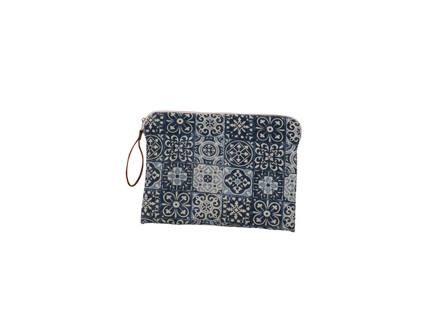 Pouch - Fodral som kan användas som necessär eller laptopfodral i marockoinspirerat mönster